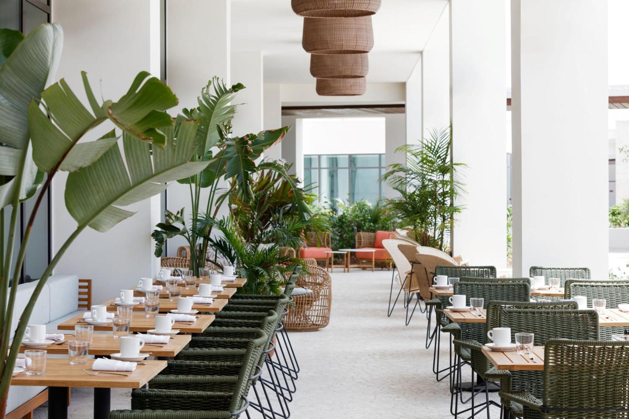 ווסט ביי Hotel Indigo Grand Cayman By Ihg מראה חיצוני תמונה
